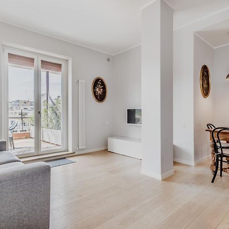 L'Attico Con Terrazza In Corso Francia Apartment Rome Luaran gambar