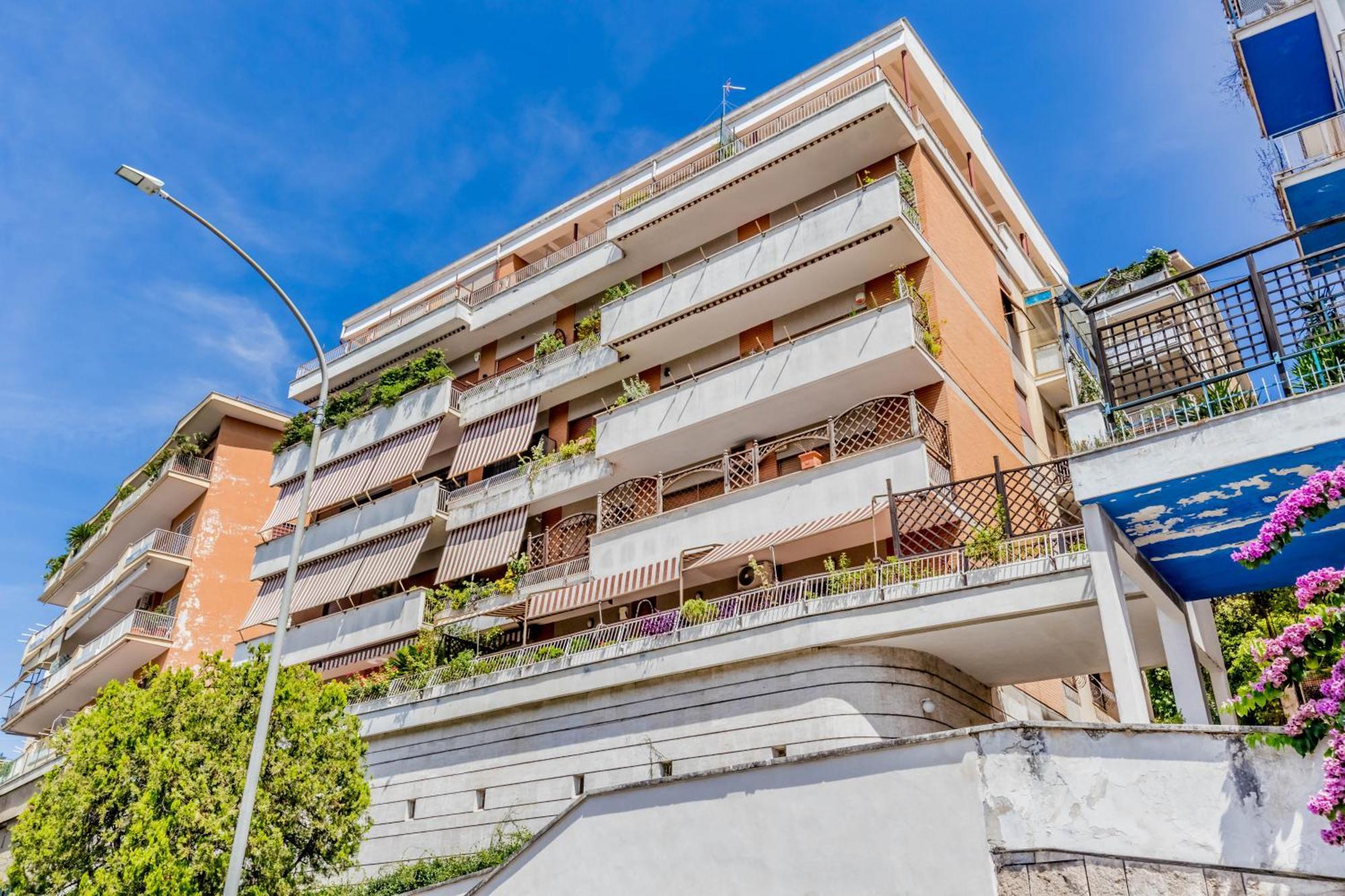 L'Attico Con Terrazza In Corso Francia Apartment Rome Luaran gambar